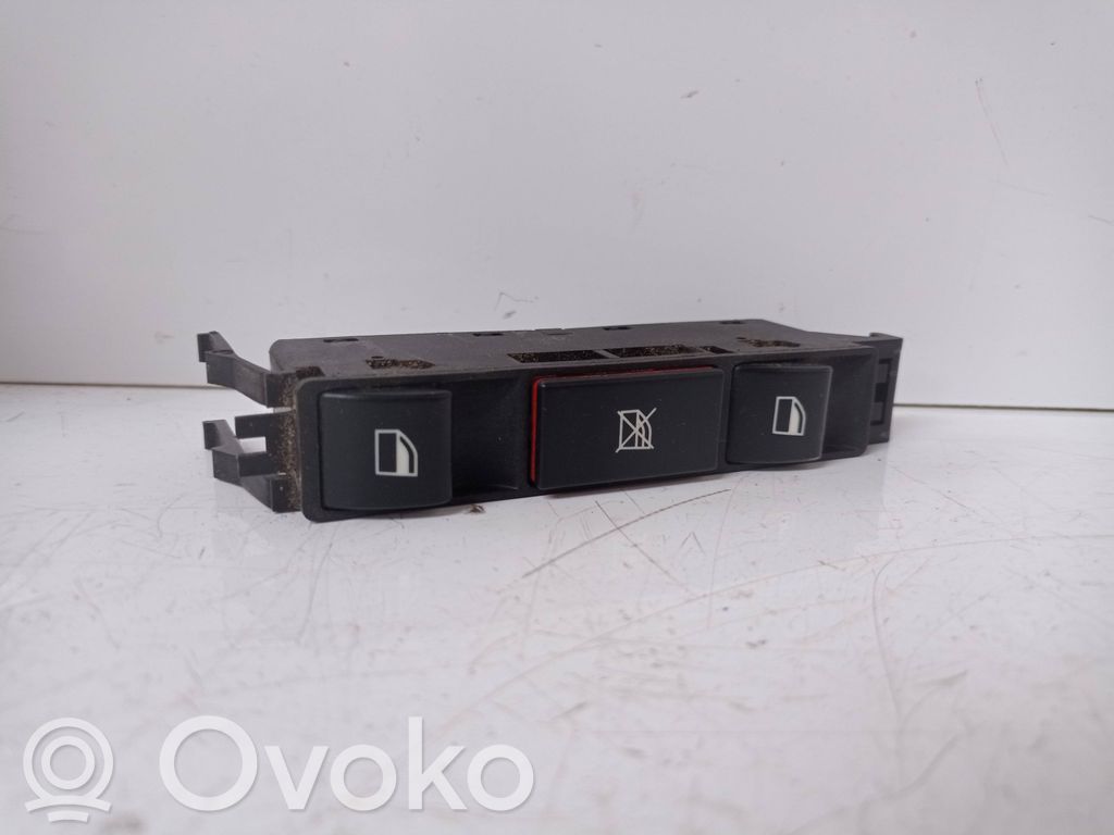 Electric window control switch   8381518