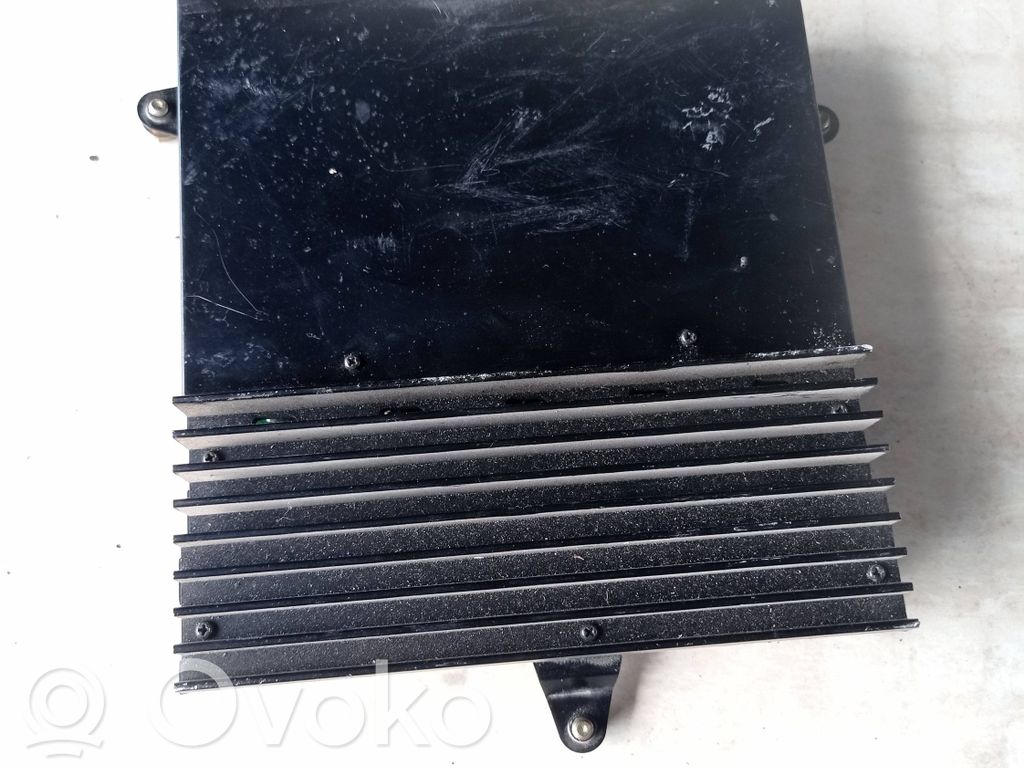 BMW 5 E39 Garso stiprintuvas 