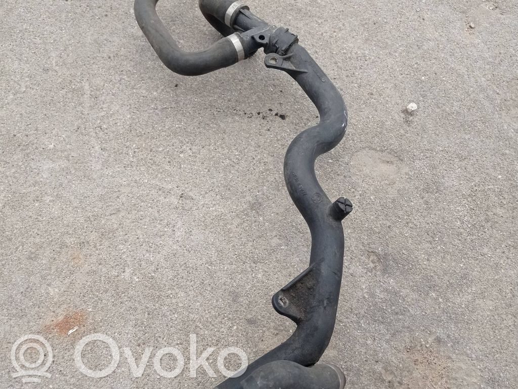 BMW 5 E60 E61 Moottorin vesijäähdytyksen putki/letku 