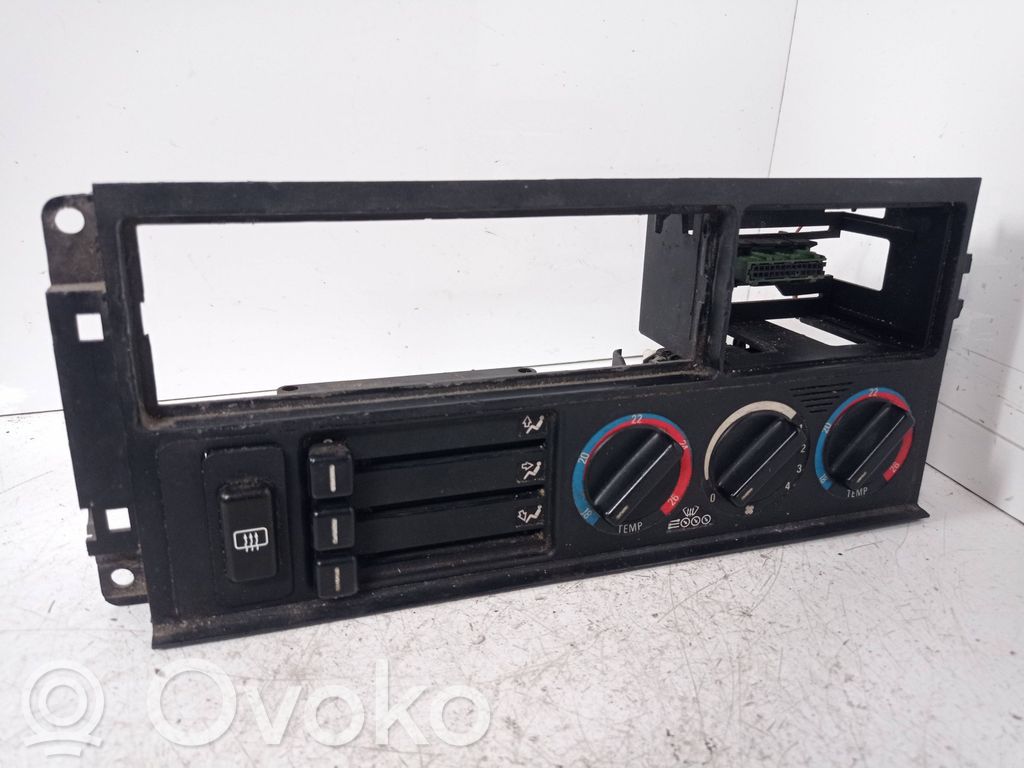 BMW 5 E34 Climate control unit 