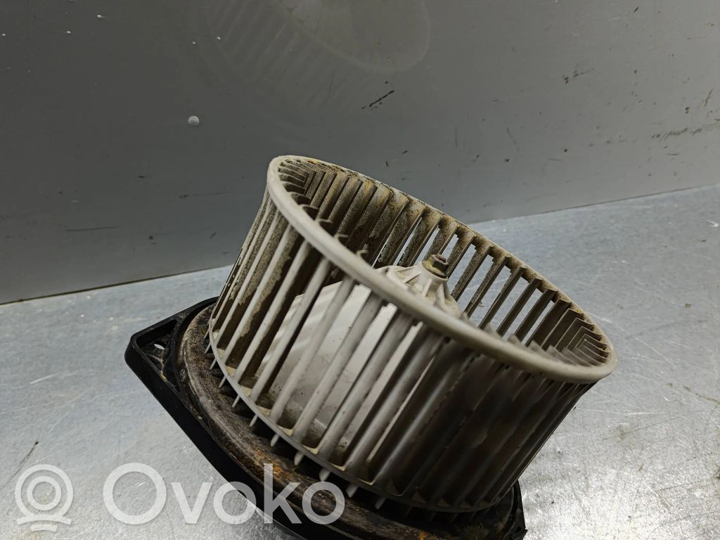 Subaru Outback Pečiuko ventiliatorius/ putikas 
