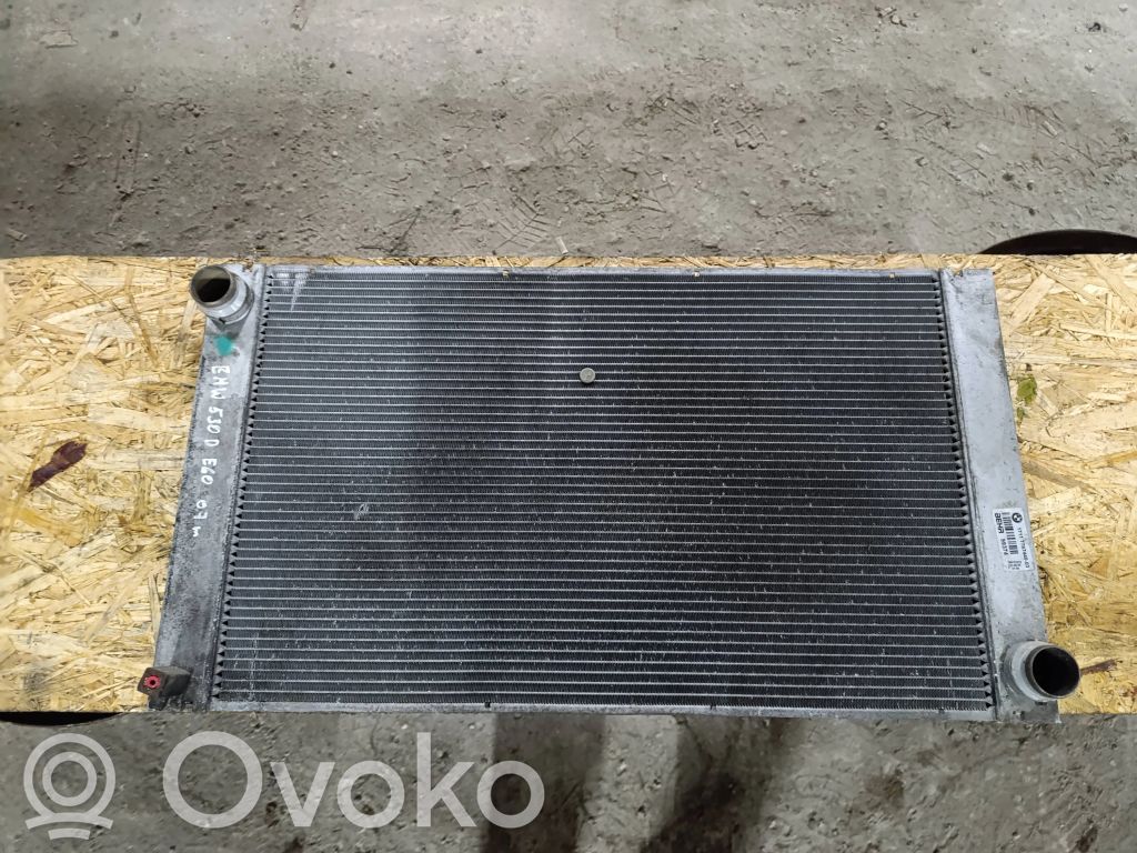 BMW 5 E60 E61 Dzesēšanas šķidruma radiators 