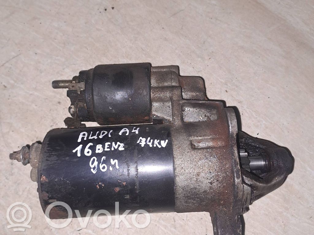 Audi A4 S4 B5 8D Starteris 