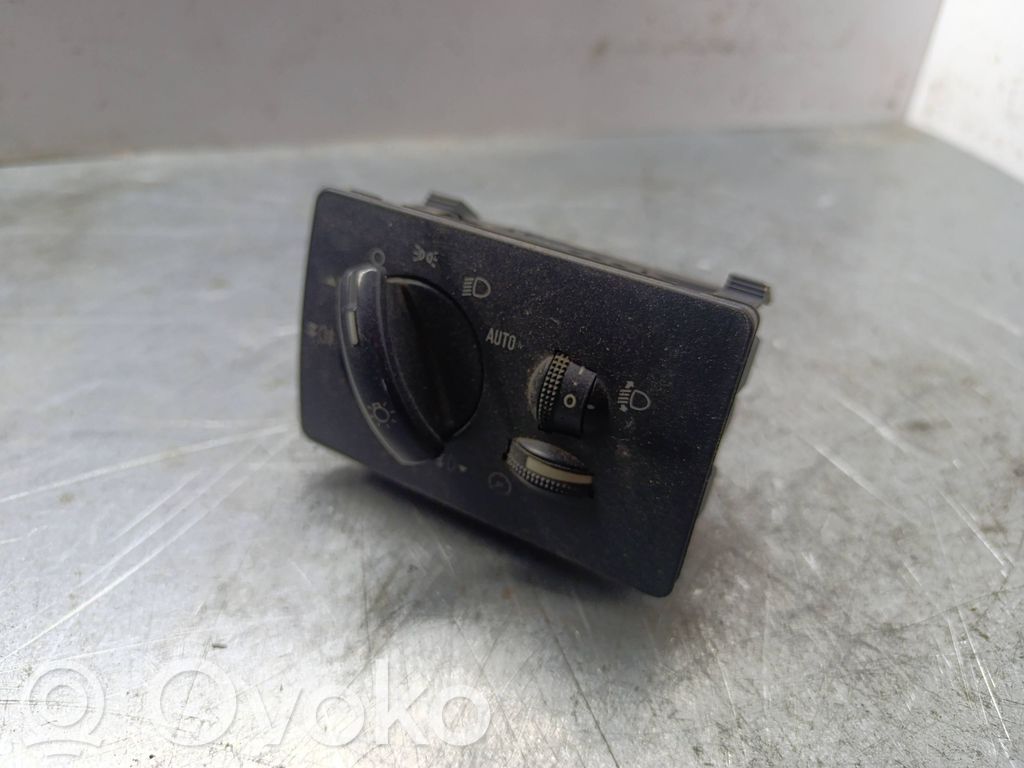 Lichtschalter   3M5T13A024CB