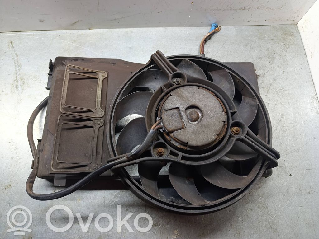 Audi A6 S6 C4 4A Ventilatore di raffreddamento elettrico del radiatore 
