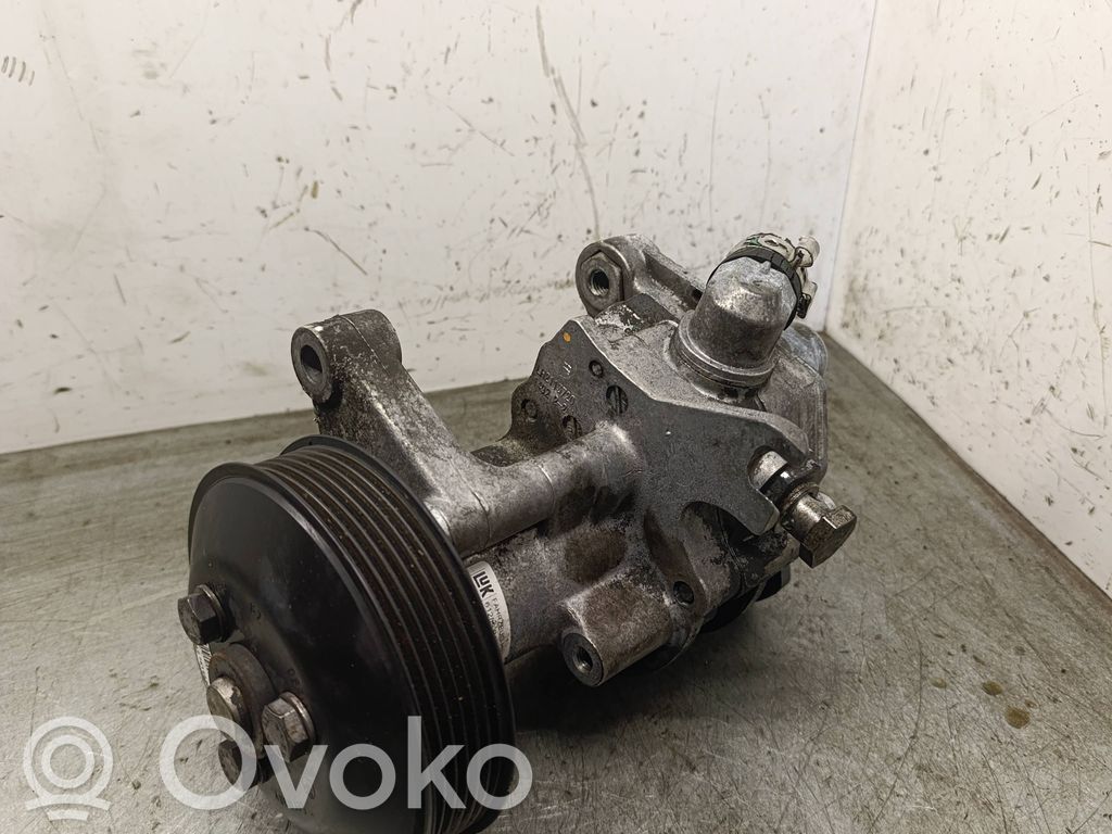 BMW X5 E70 Power steering pump 