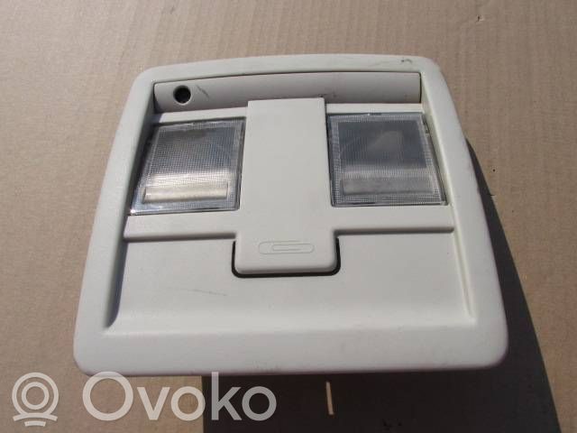 Dodge Nitro Luz del asiento trasero 