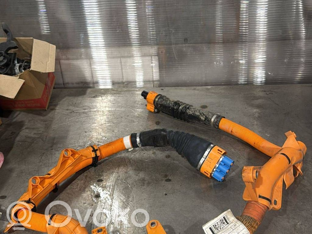 High voltage cable   52178854