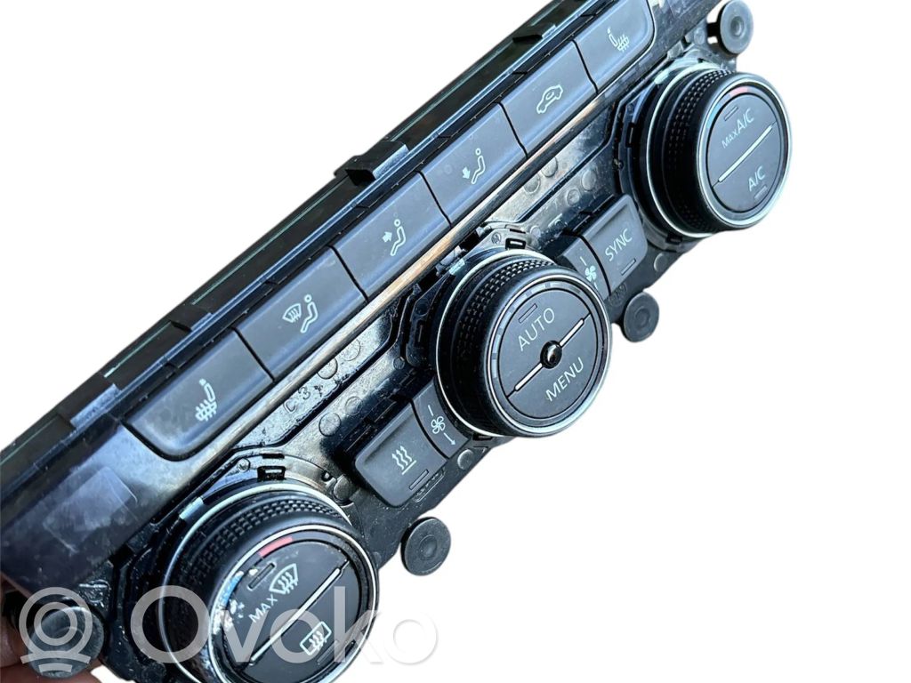 Volkswagen Taigo Panel klimatyzacji 