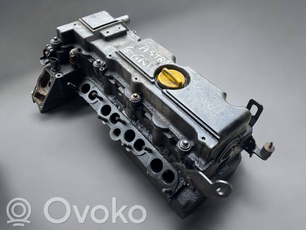 Engine head   R9128018