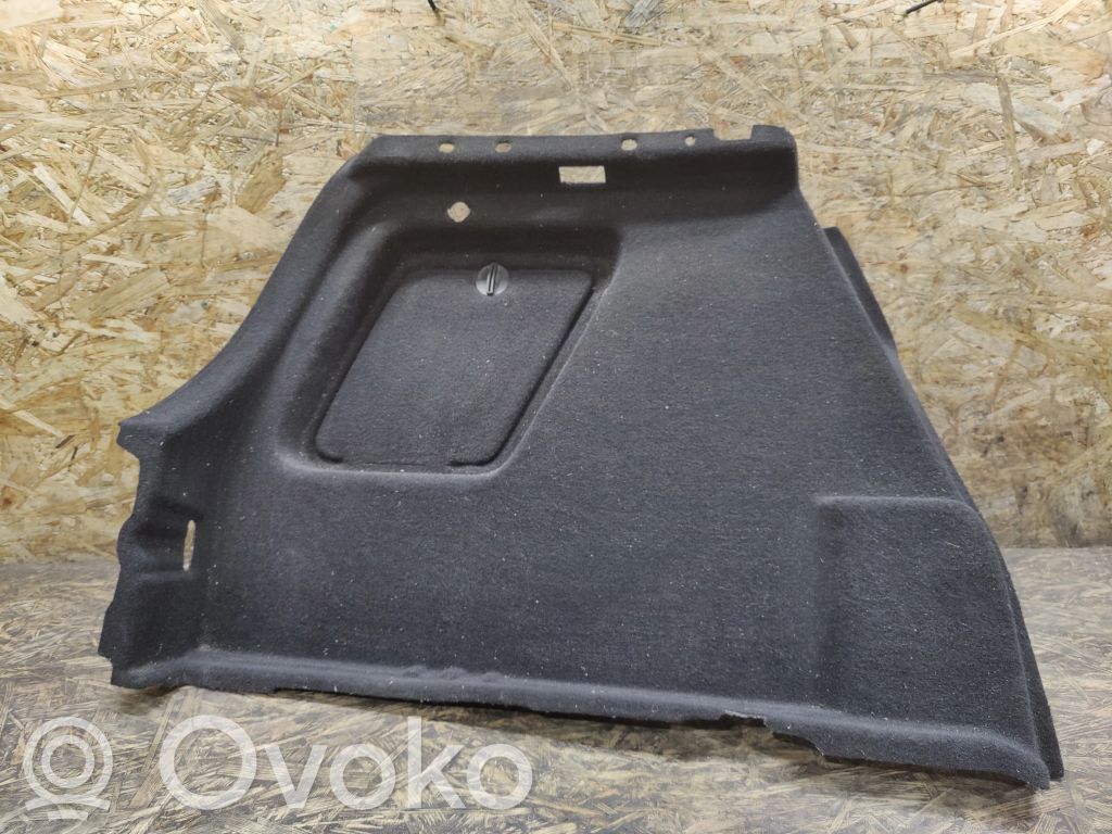 Opel Astra J Boczek / Tapicerka / bagażnika 