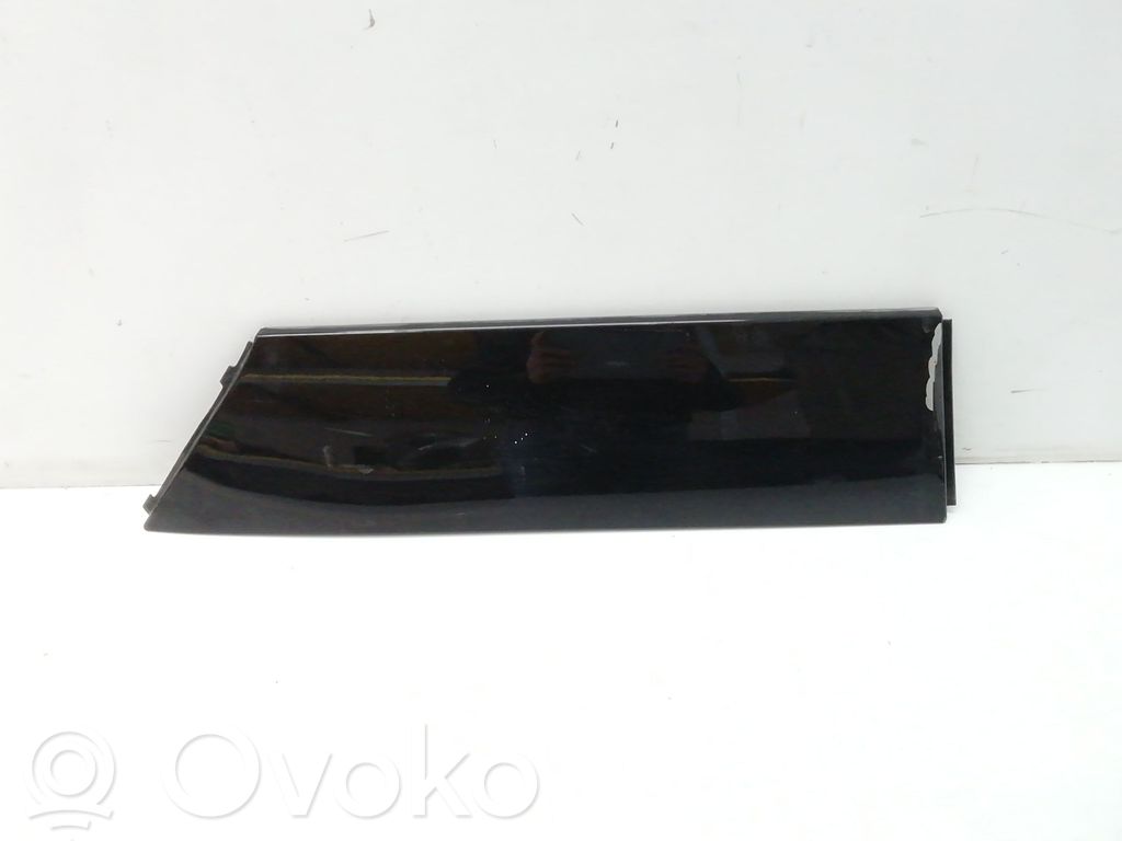 Garniture pour voûte de roue avant   RF