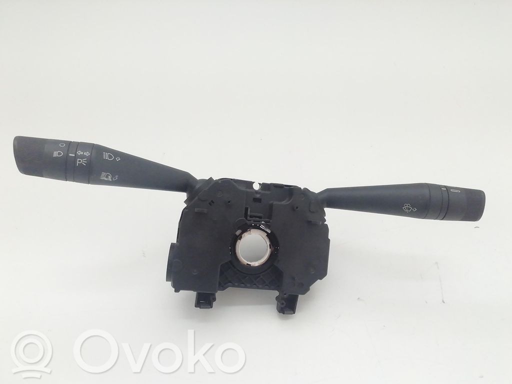 Fiat Doblo Interruptor/palanca de limpiador de luz de giro 