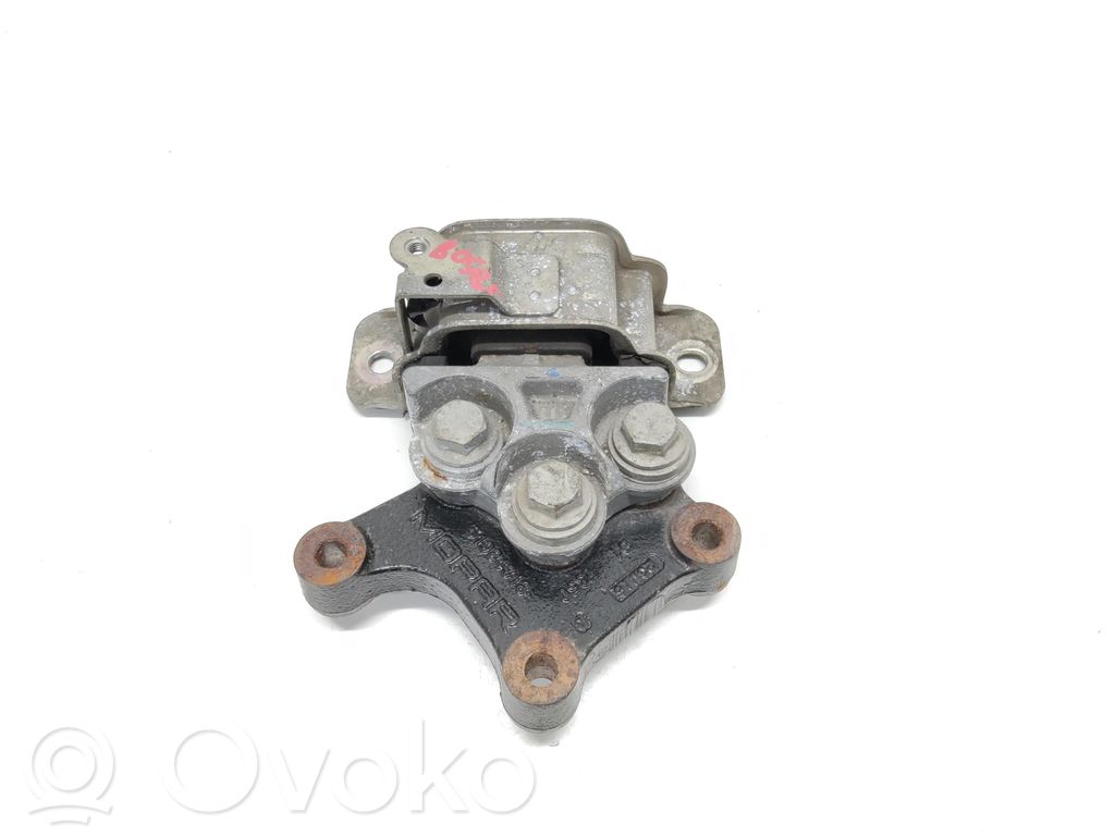 Fiat Tipo Engine mounting bracket 