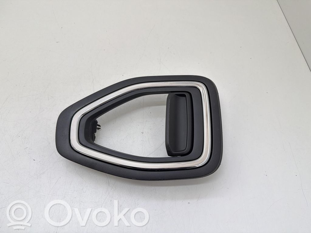 Volkswagen T-Roc Maskownica / Grill / Atrapa górna chłodnicy 