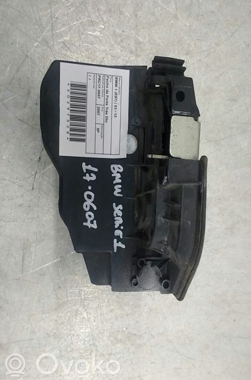 Rear door lock   7167076