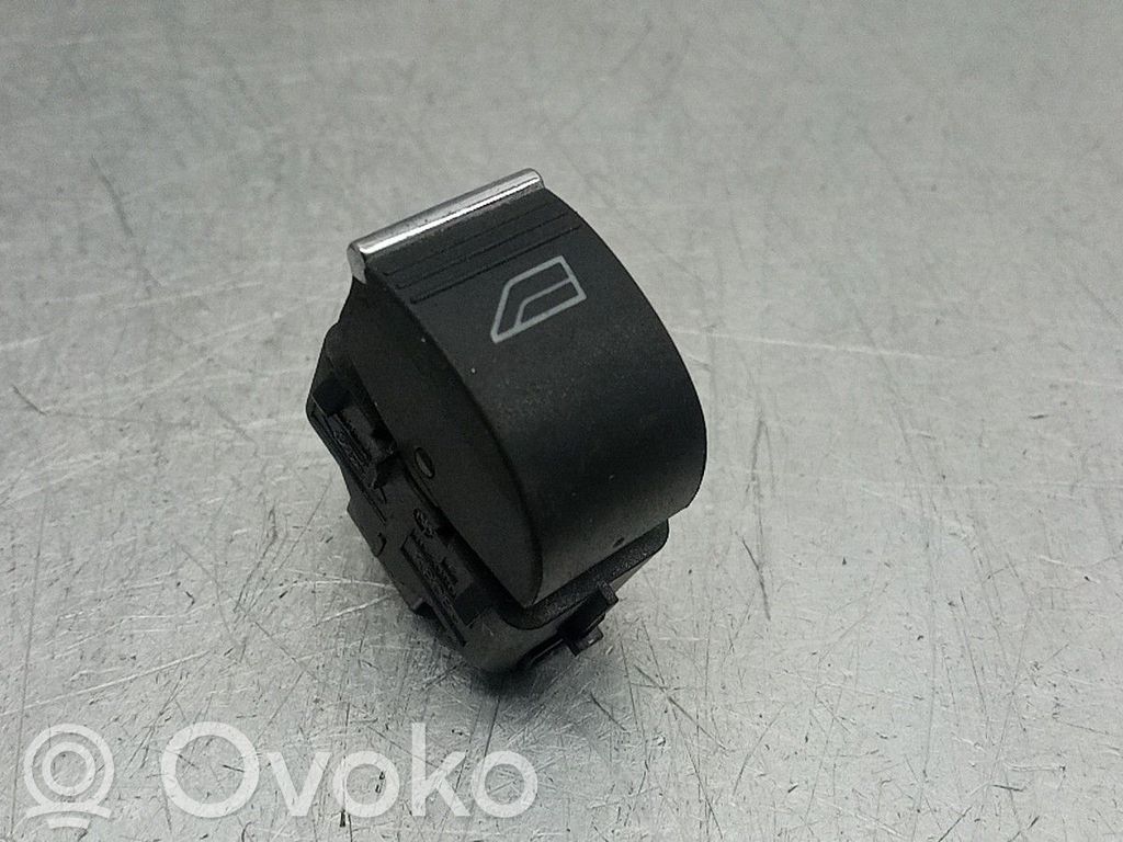 Elektrisko logu slēdzis   BM5T14529AB