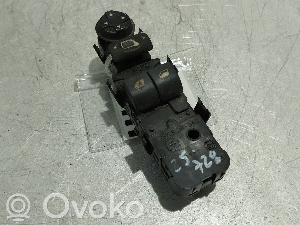 Electric window control switch   96548591XT