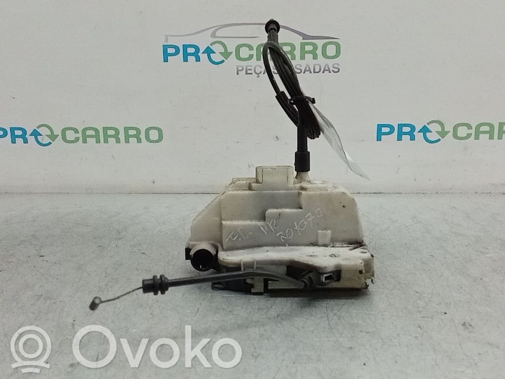 Etuoven lukko   4PINOS