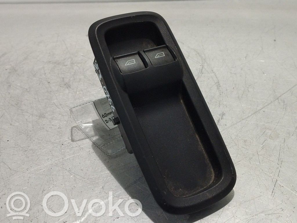 Electric window control switch   8A6T14A132AC