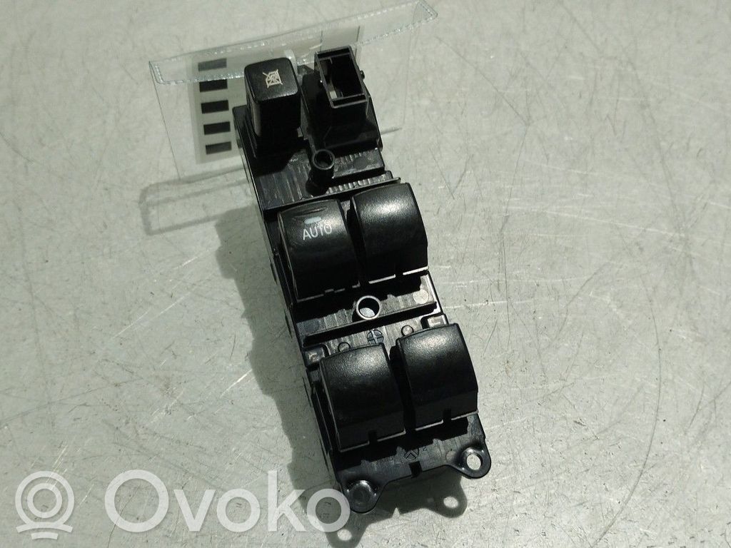 Electric window control switch   8608A331