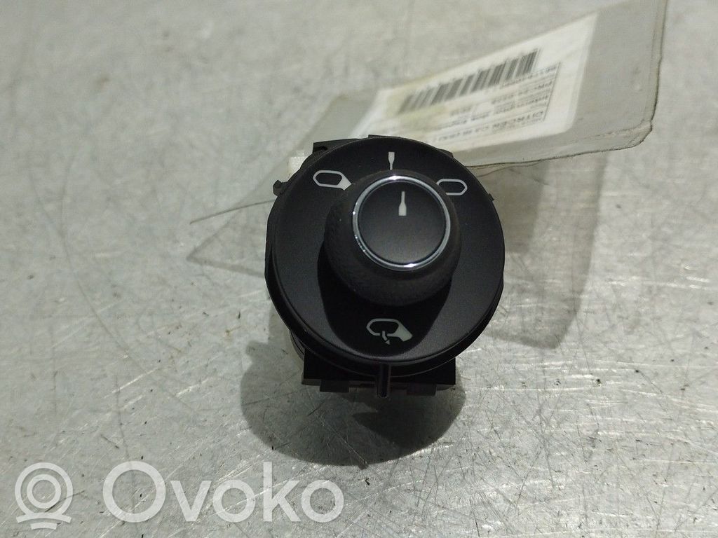 Wing mirror switch   9817840980