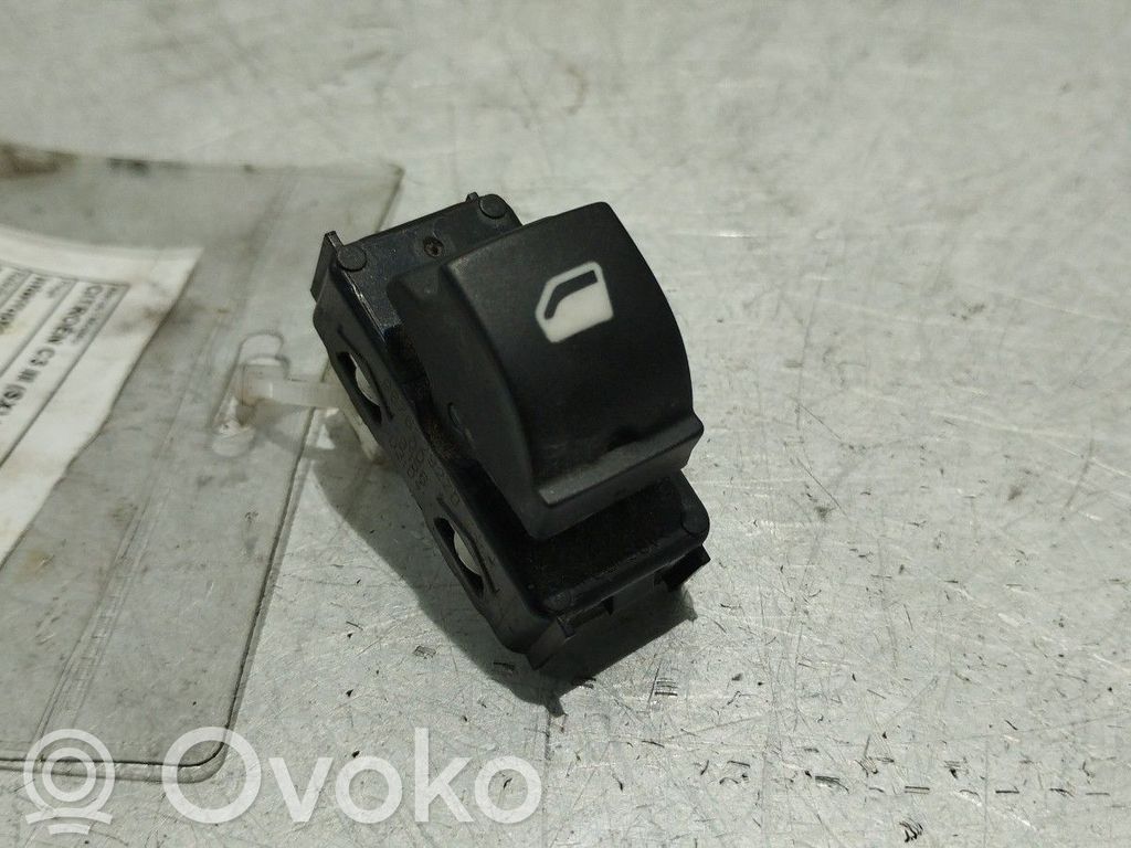 Interrupteur commade lève-vitre   96762292ZD