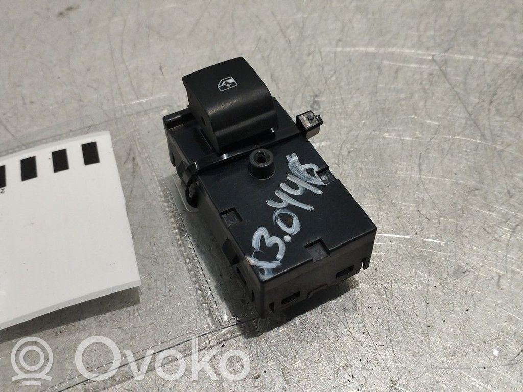 Interruptor del elevalunas eléctrico   13408452