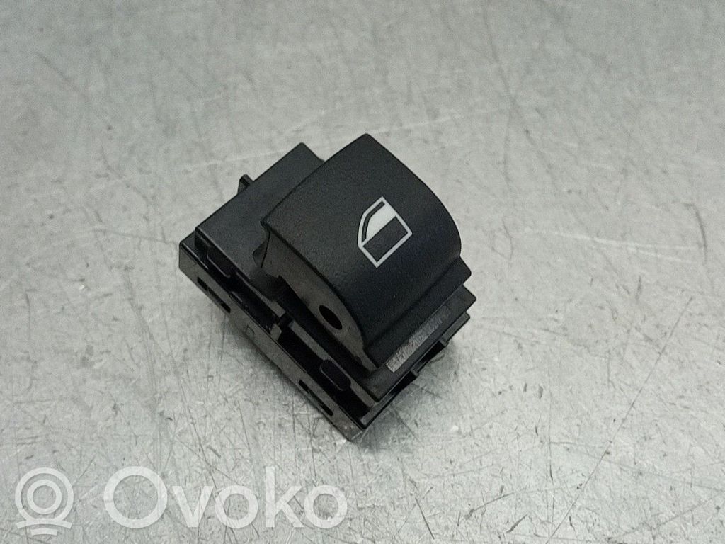 Interruptor del elevalunas eléctrico   9208107