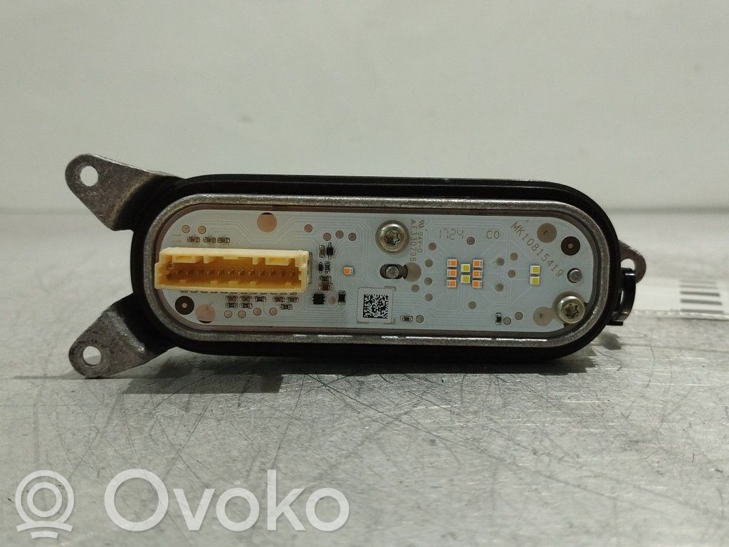 Lastre de faros xenón   MK10815419,MK10810653