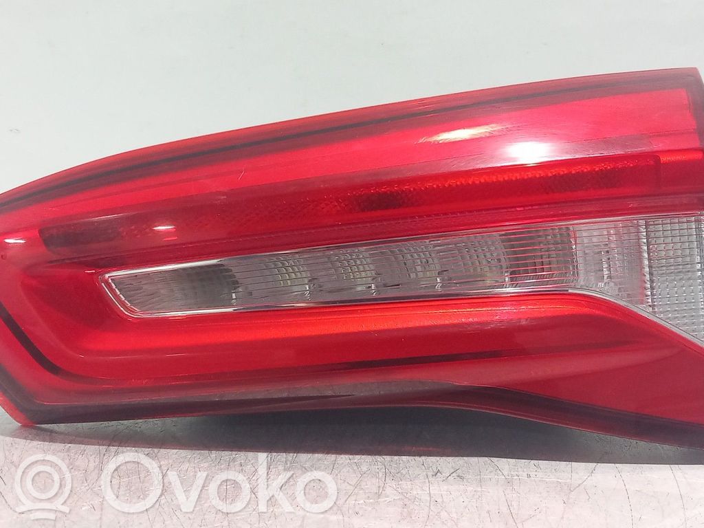 Ford Focus Takaluukun takavalot 