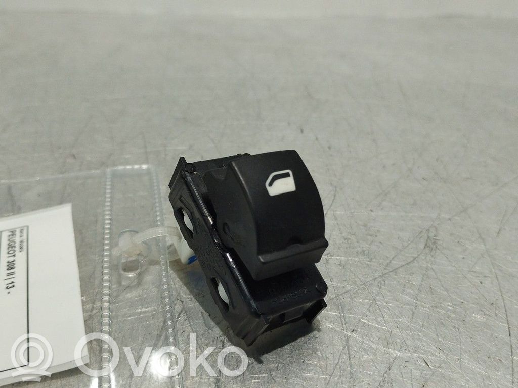 Electric window control switch   96762292ZD