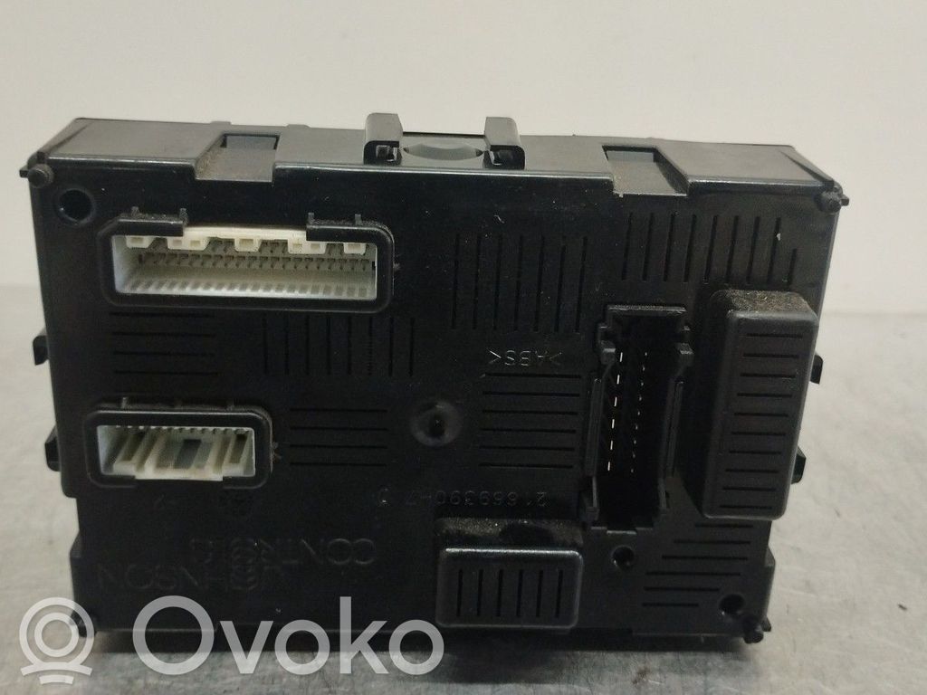 Renault Clio III SAM control unit 