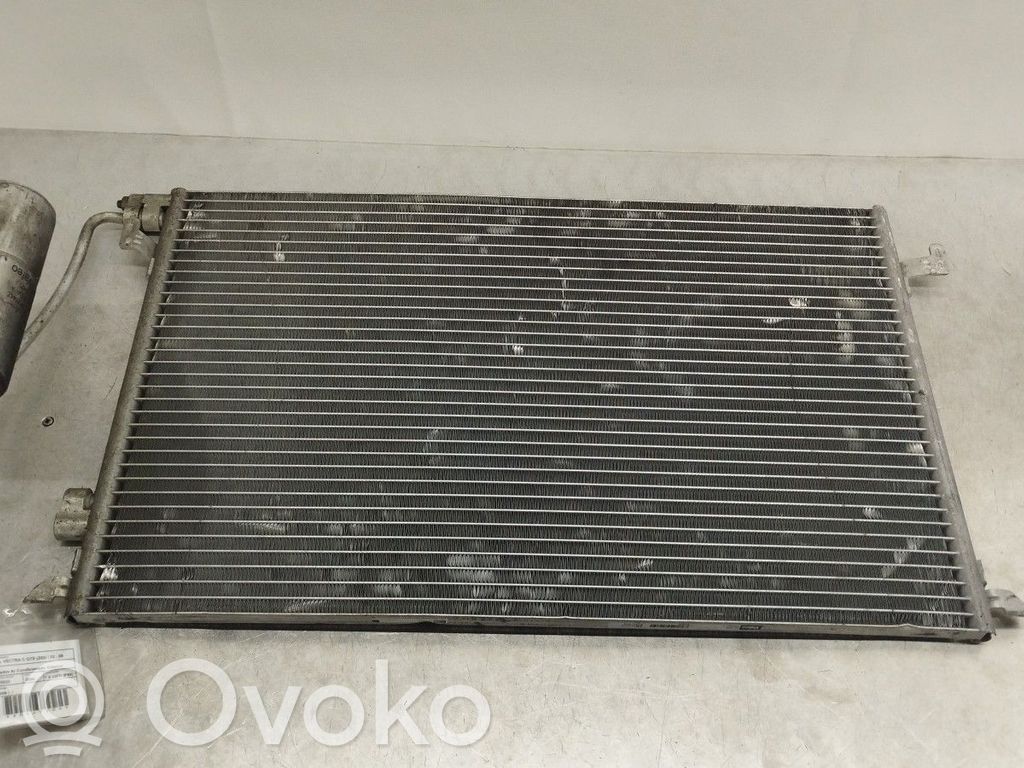 Opel Vectra C Skraplacz / Chłodnica klimatyzacji 