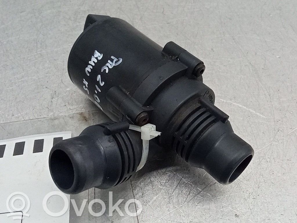 Water pump   64116913489