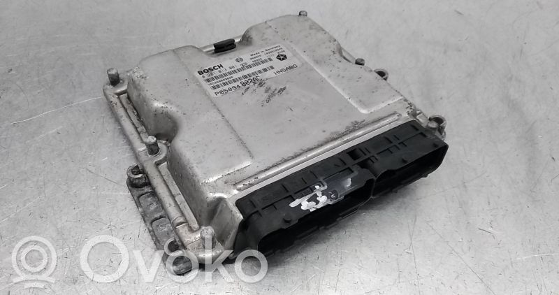 Unidad de control/módulo del motor   P05094802C,0281013001