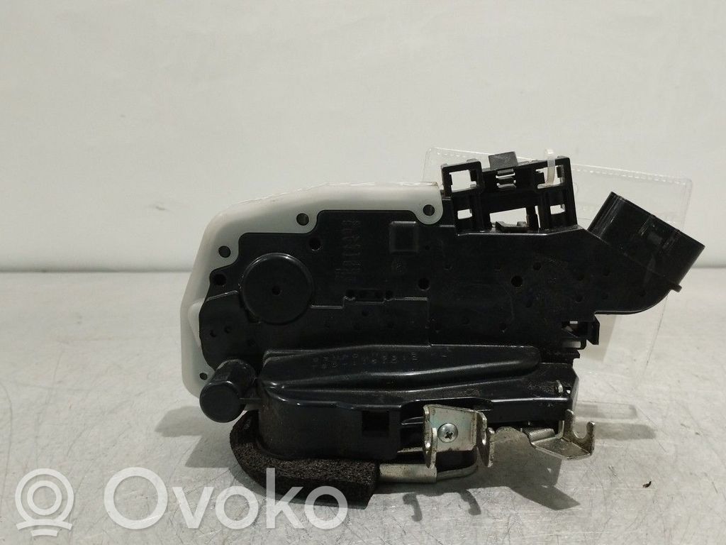 Nissan Leaf I (ZE0) Zamek drzwi przednich 