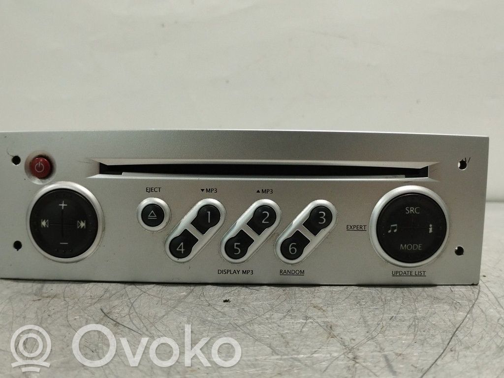 Radio / CD-Player / DVD-Player / Navigation   8200633627B,8200633627T
