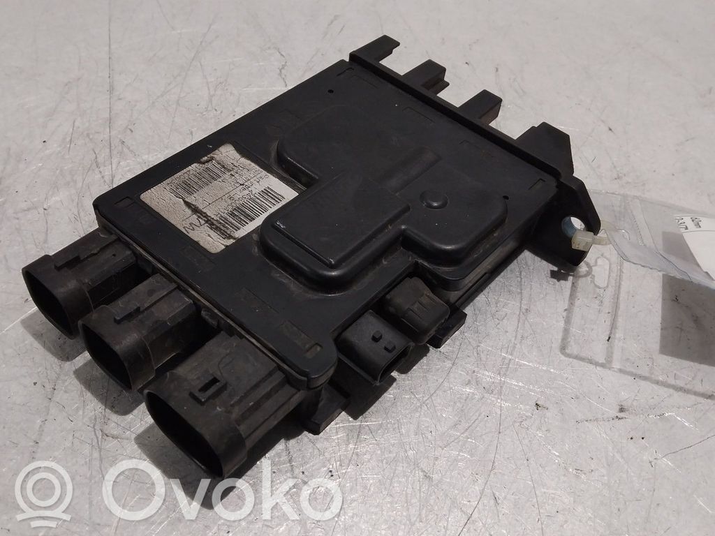 Unidad de control/módulo del motor   243800011R