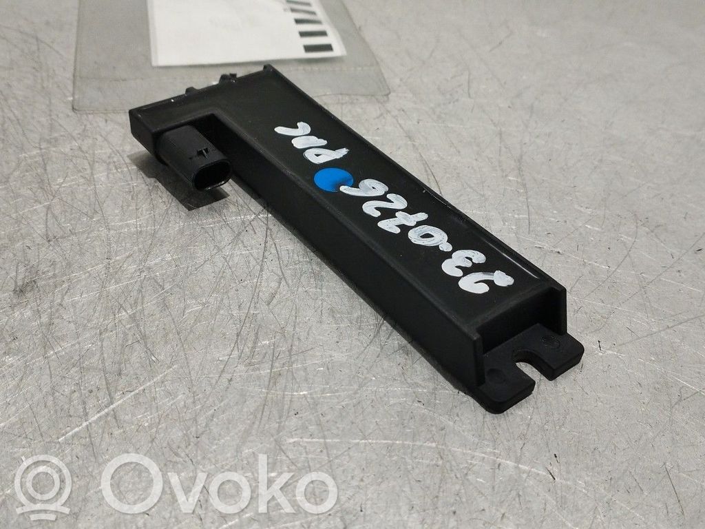 Sterownik / Moduł centralnego zamka   104312900B