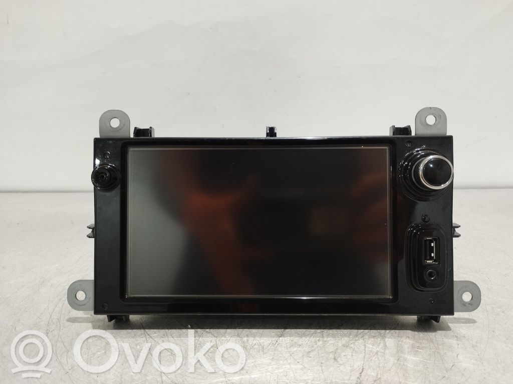 Radio / CD-Player / DVD-Player / Navigation   281154879R