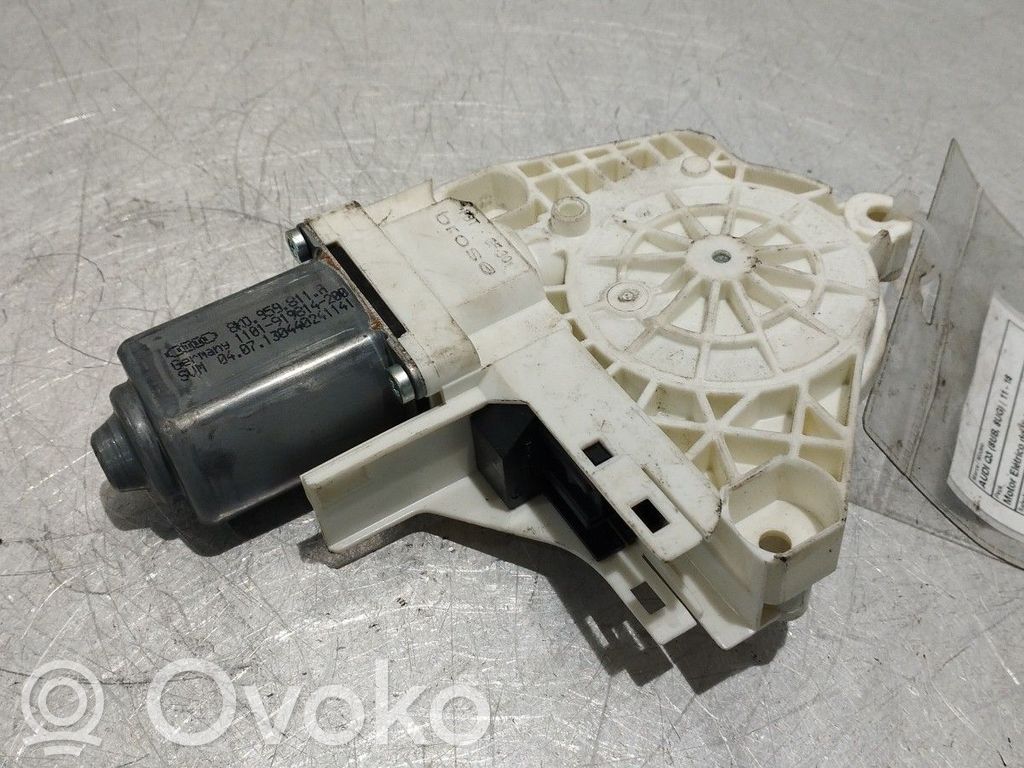 Fensterhebermotor Tür hinten   8K0959811A