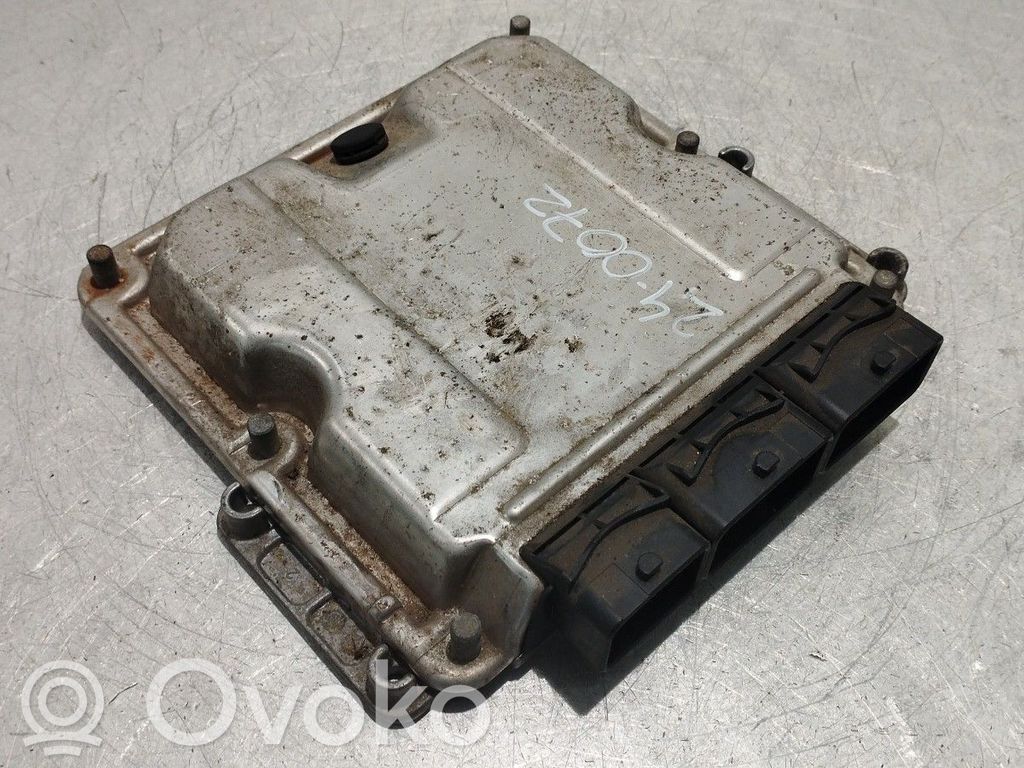 Unidad de control/módulo del motor   8200309316,0281011324,8200309321