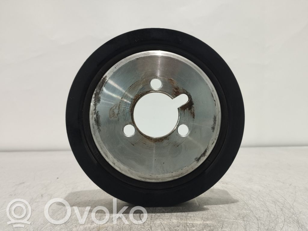 Kampiakselin vauhtipyörä   E103118A