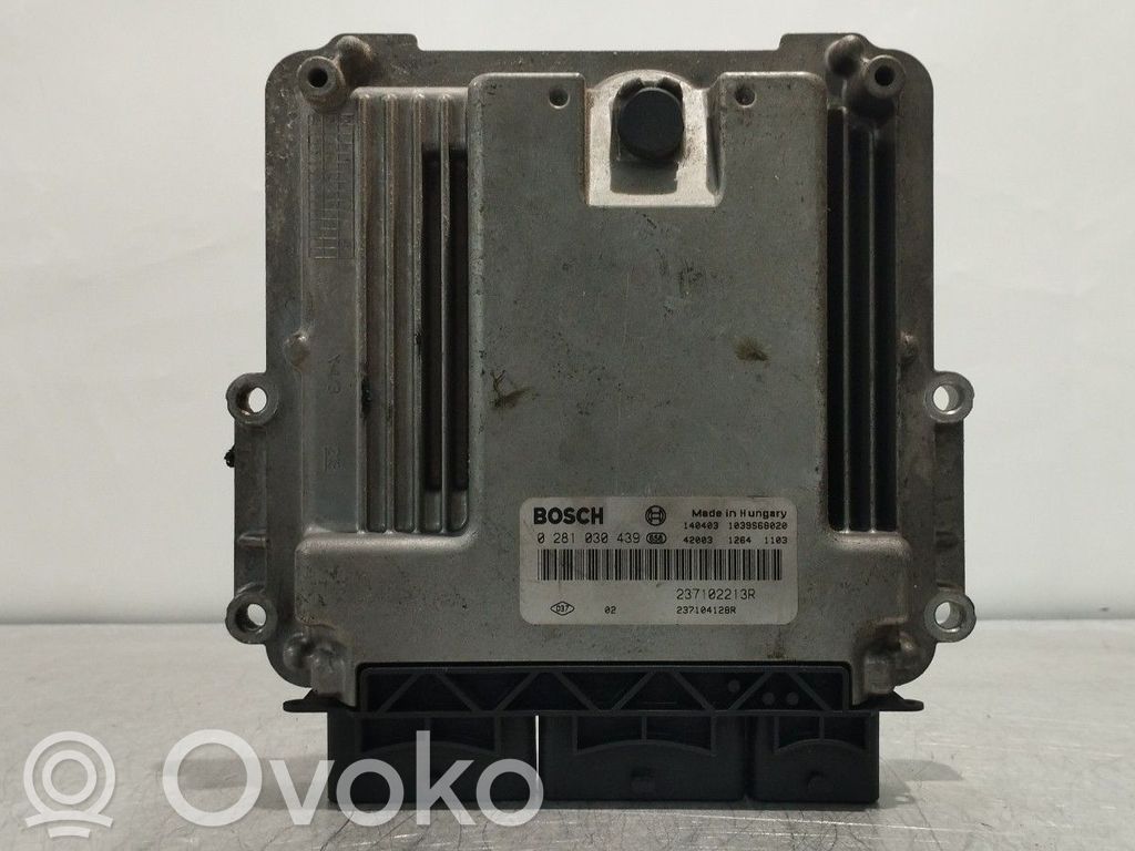 Unitate/modul de control motor   237102213R,0281030439,237104128R