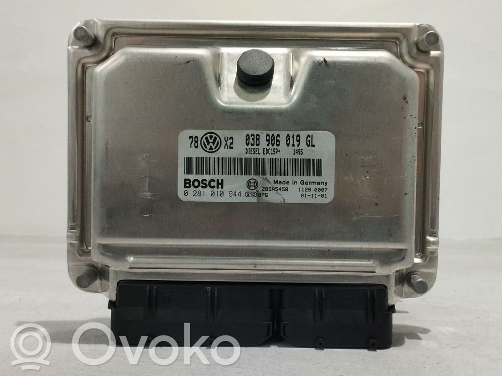 Volkswagen PASSAT B5.5 Unitate/modul de control motor 