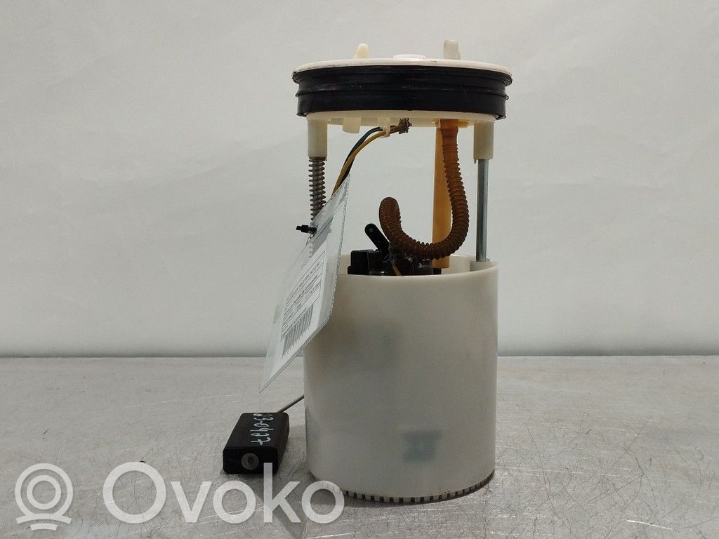 Volkswagen Polo V 6R Pompă combustibil în rezervor 