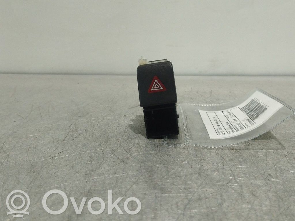Botón interruptor de luz de peligro   3743052K00