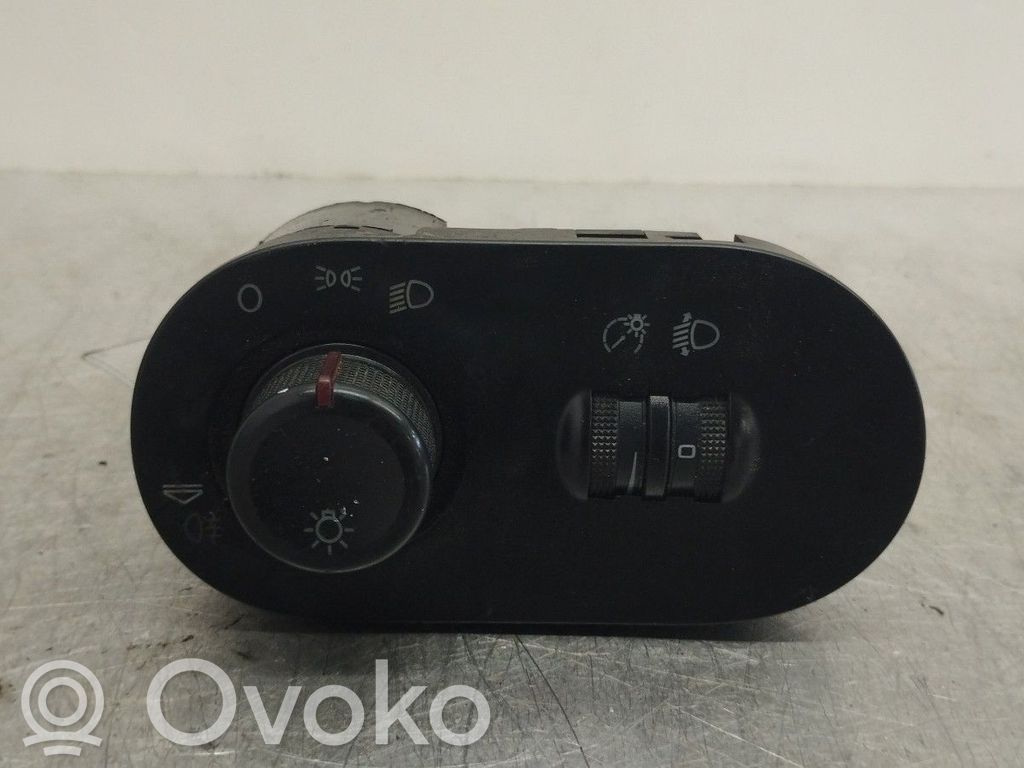 Seat Ibiza III (6L) Interruttore luci