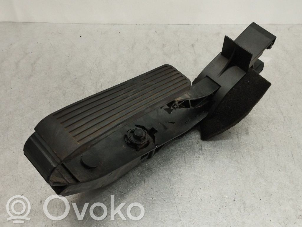 Pedale dell’acceleratore   A2113000404